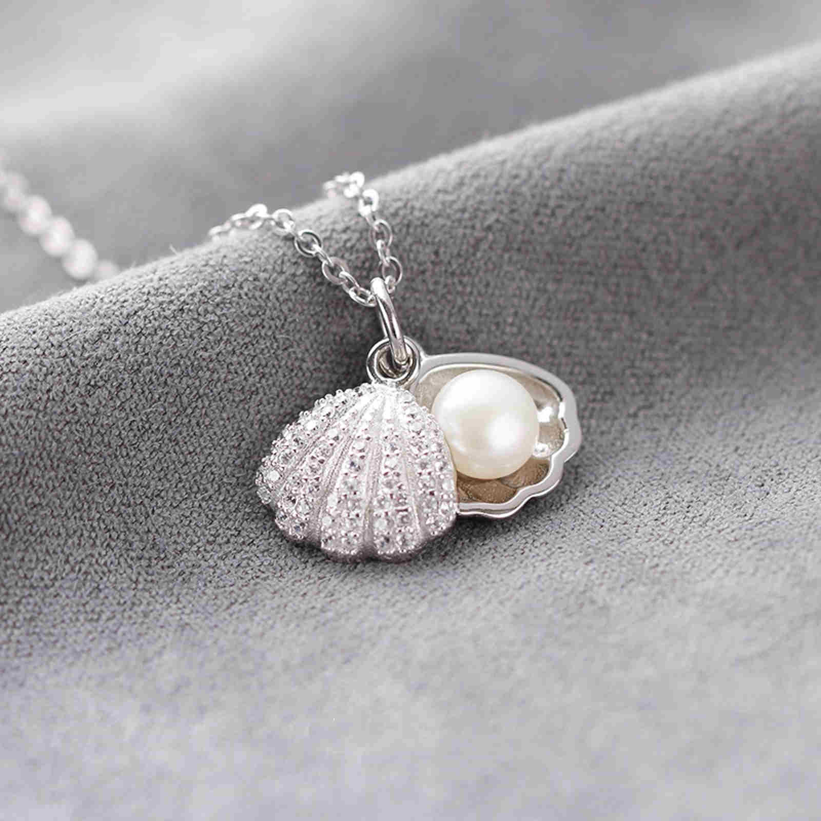 S925 versilberte Charm-Halskette mit Muschel, Muschel, Perlenkette, zierlicher, schlichter Schmuck für Frauen