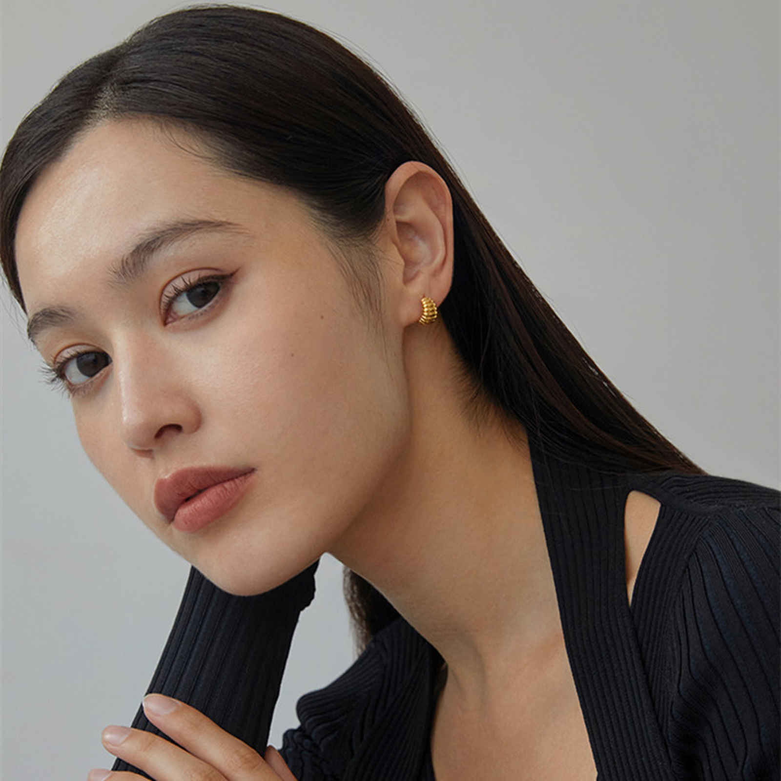 Petite Hoop Earrings Small Croissant Hoop Earrings with S925 Silver Pin