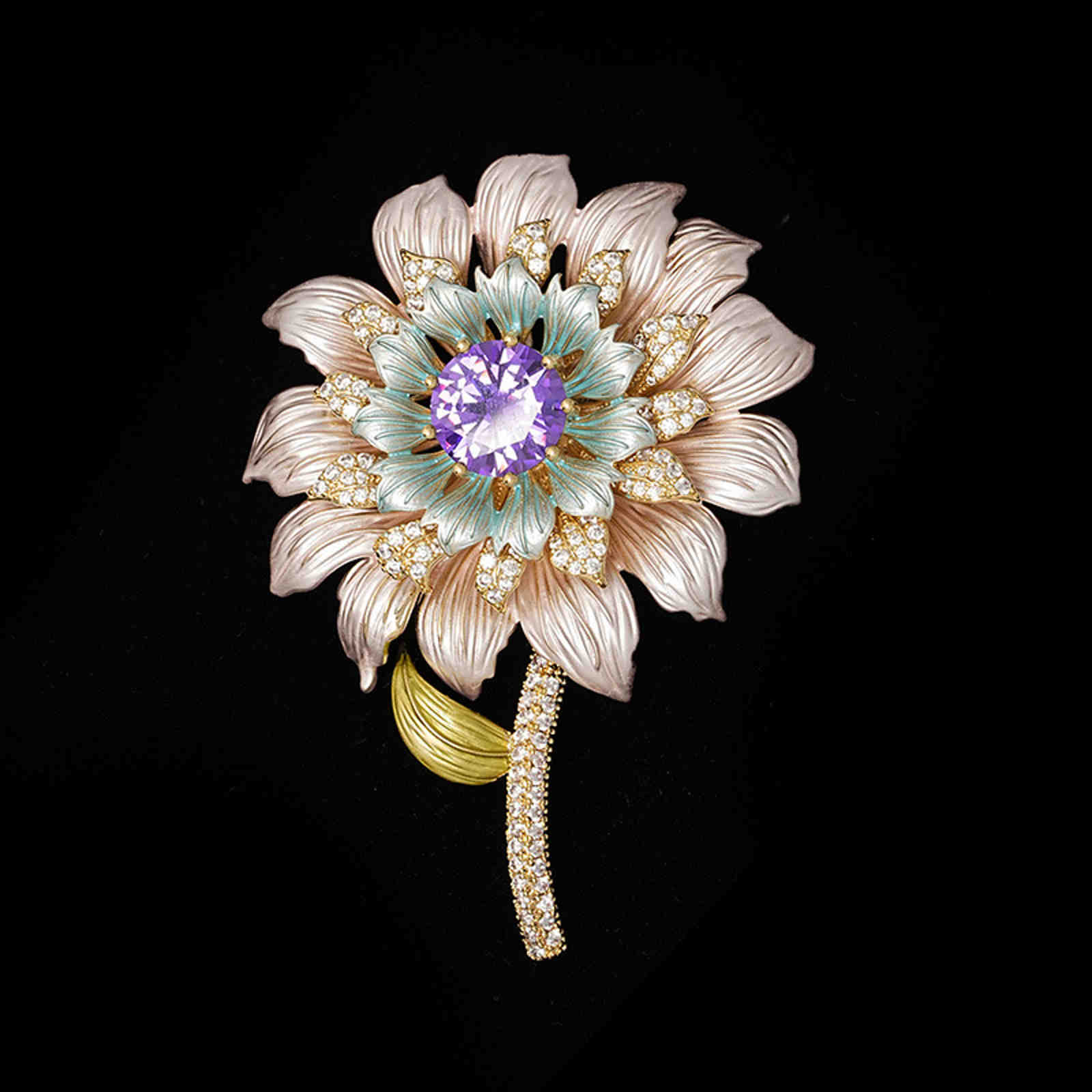 Luxury Daisy Brooch Pin Crystal Flower Brooches for Women
