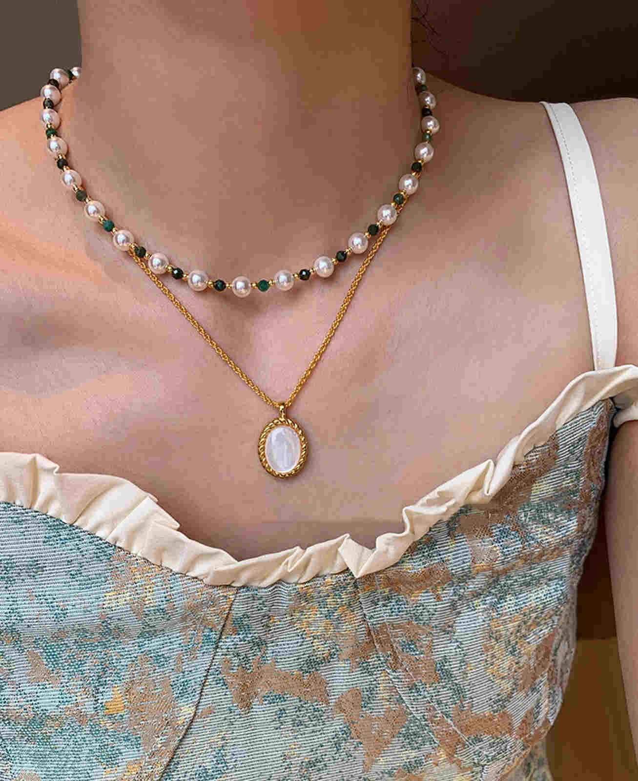 Shell Pearl with Natural Green Stone Necklace Double Layer Necklace