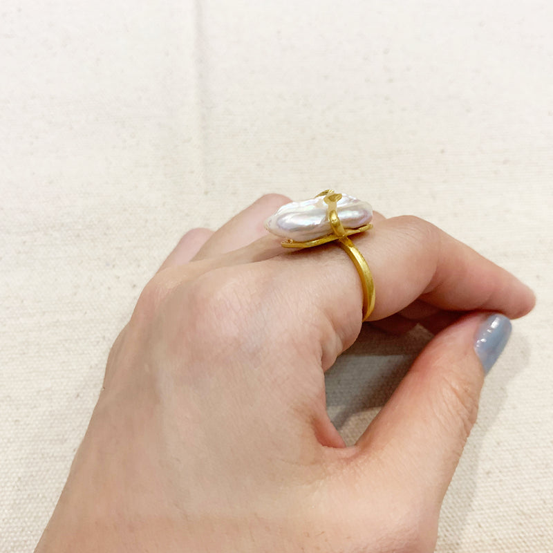 Bague ouverte en argent plaqué or avec perle baroque véritable de grande taille AAA, taille réglable
