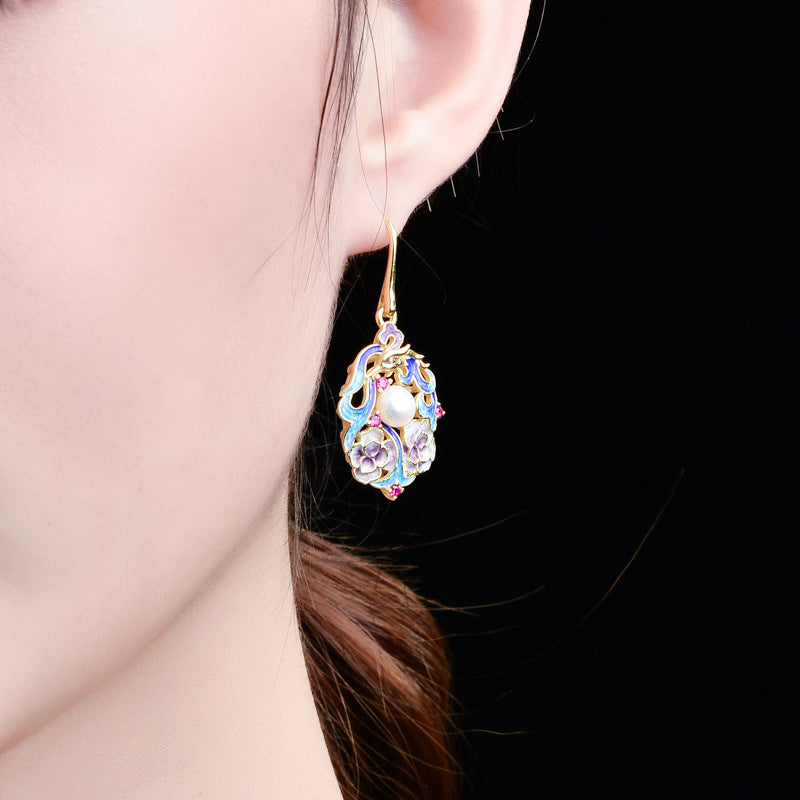 Aretes colgantes de perlas cultivadas de agua dulce estilo Cloisonne en oro de 14 k sobre plata de ley