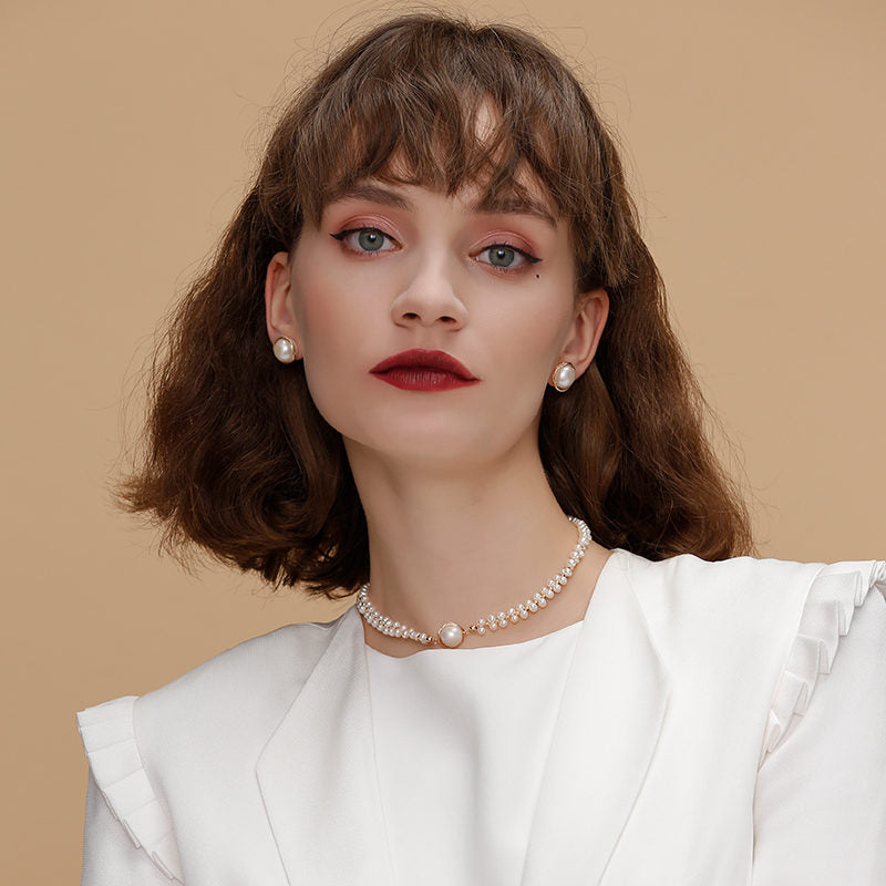 Aretes de perlas cultivadas de agua dulce AAA Perla de oro blanco negro disponible en pasador de plata