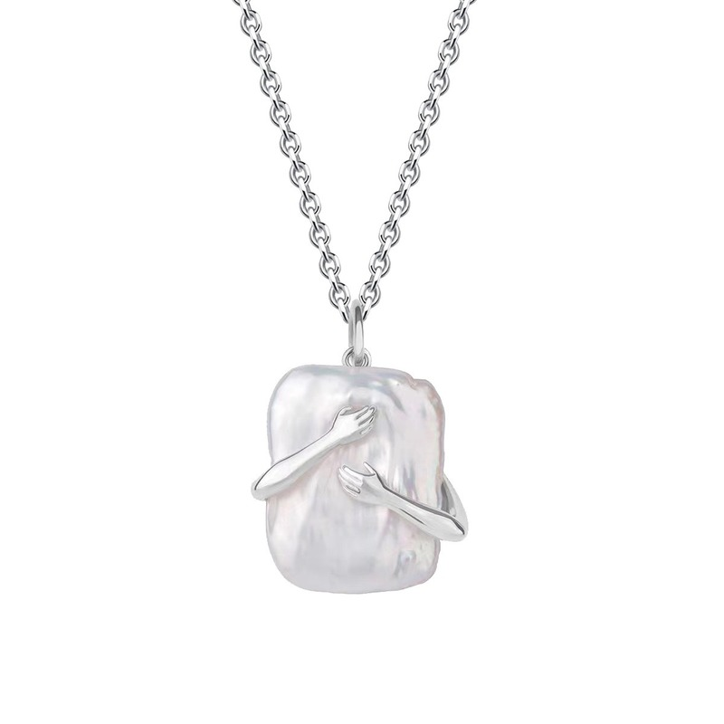 Gestaltete quadratische Halskette mit großem Barockperlen-Anhänger aus 14 Karat Gold und Sterlingsilber (16–18 mm)