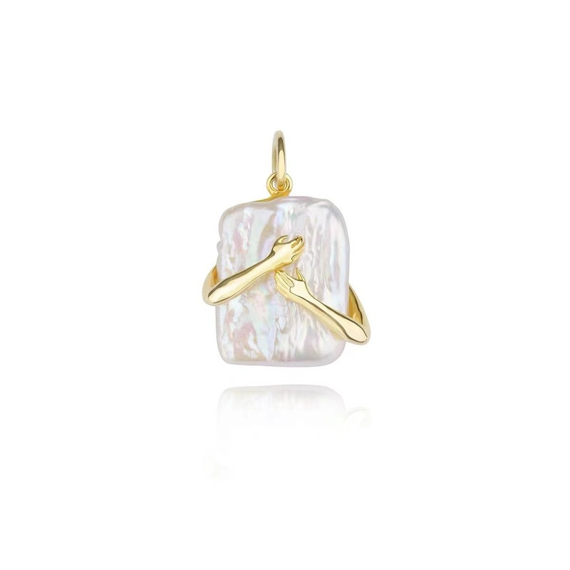 Gestaltete quadratische Halskette mit großem Barockperlen-Anhänger aus 14 Karat Gold und Sterlingsilber (16–18 mm)