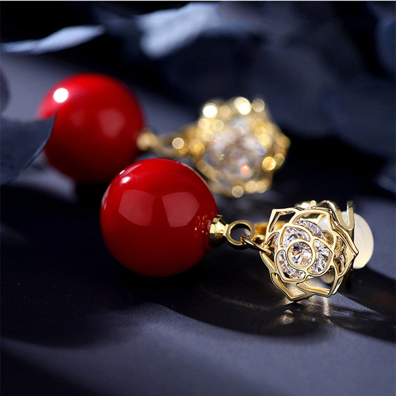 Pendientes colgantes de perlas de flores | Pendientes colgantes de diamantes y perlas rosas | Pendientes de perlas con clip para piercing y no piercing (10 mm)