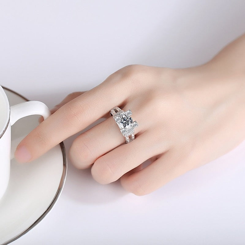 Side-Stone Princess Cut Moissanite Diamond Engagement Wedding Ring with S925 Silver GH/VVS