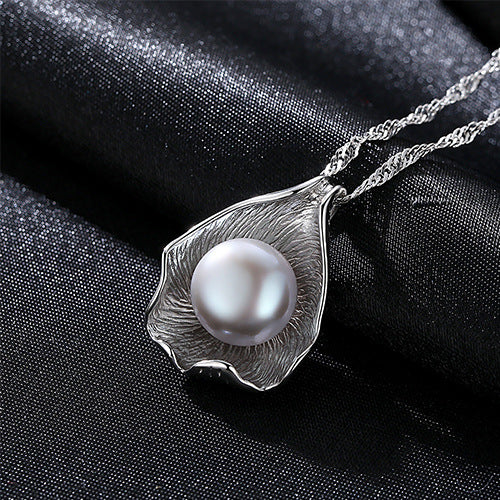 White Gold Unique Freshwater Pearl Pendant Necklace (AAA Pearl 8-8.5mm)