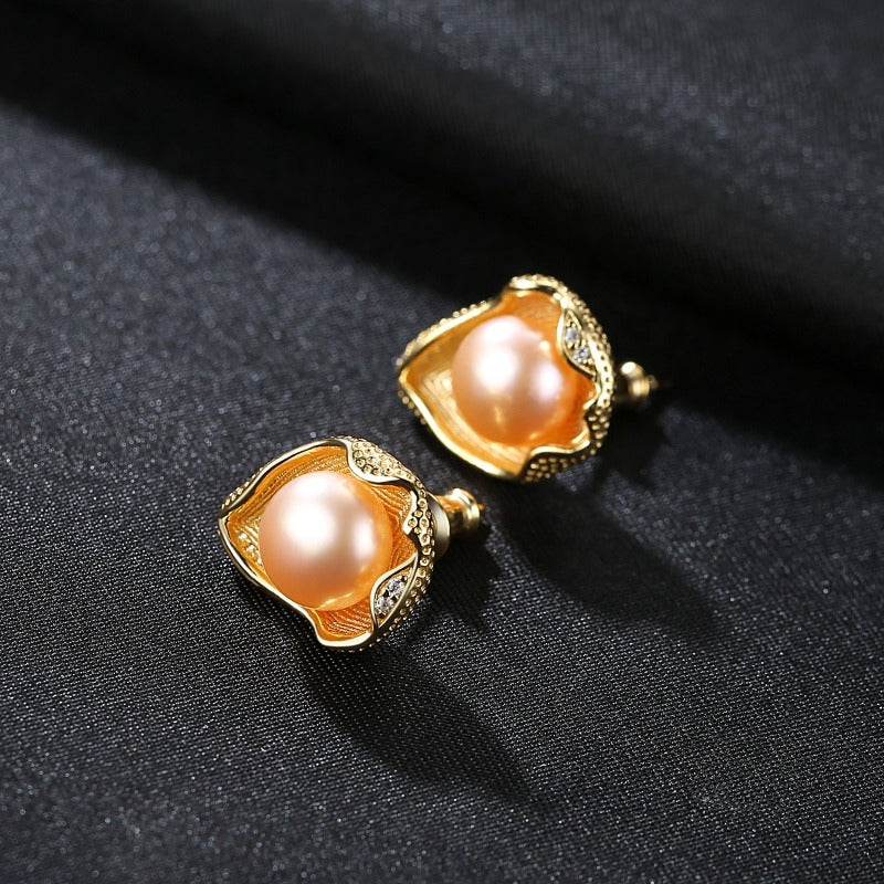 Boucles d'oreilles en perles d'eau douce | Boucles d'oreilles à tige en perles en forme de coquillage | Boucles d'oreilles en perles véritables en plaqué or 14 carats (7-8 mm)