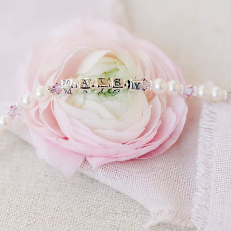 Bracelet de perles d'eau douce 100% fait main personnalisé pour petite fille Bracelet personnalisé avec pierre de naissance et signes du zodiaque