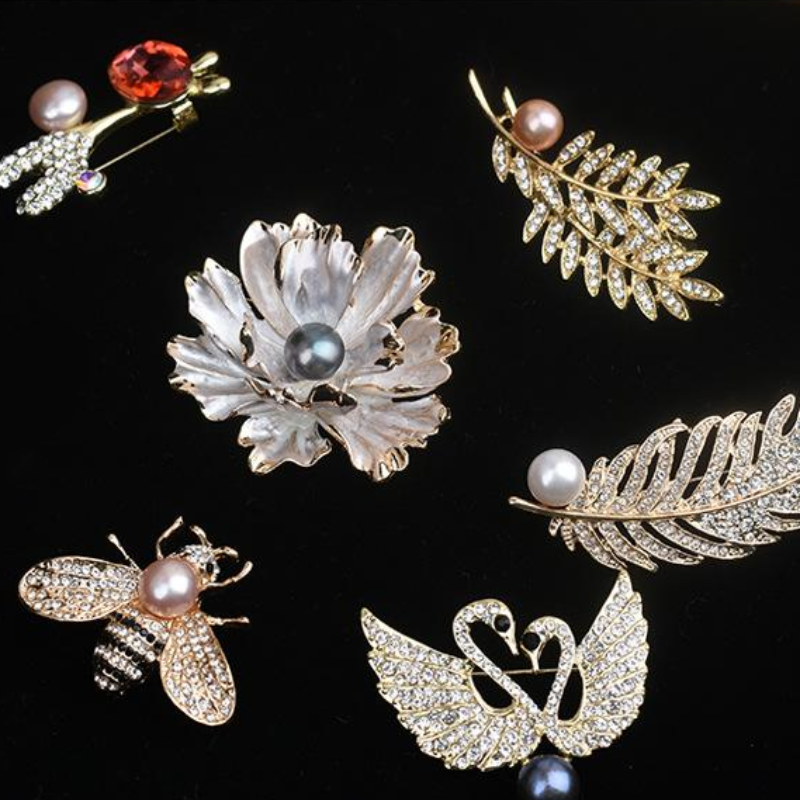 vintage brooches