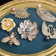 Premium Handmade Modern Rural Style Pearl Lapel Pin Brooch