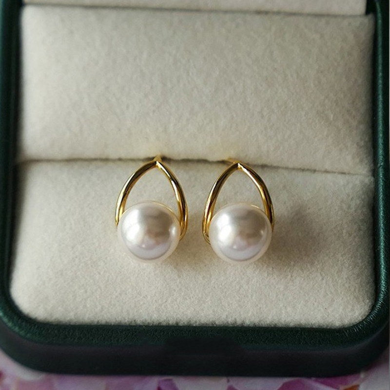 Pendientes colgantes de perlas triangulares AAA | Pendientes de perlas de agua dulce | Pendientes de perlas reales con pasadores de plata de ley (7-8 mm)