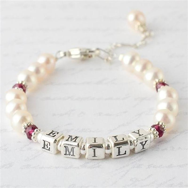 Bracelet de perles d'eau douce 100% fait main personnalisé pour petite fille Bracelet personnalisé avec pierre de naissance et signes du zodiaque