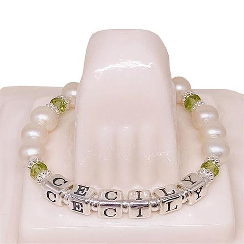 Bracelet de perles d'eau douce 100% fait main personnalisé pour petite fille Bracelet personnalisé avec pierre de naissance et signes du zodiaque