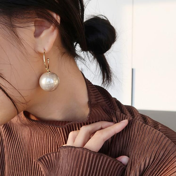 Pendientes de Perlas Grandes | Pendientes de Perlas Colgantes | Pendientes de Bolas de Oro Grandes con Cierre Hipoalergénico (20mm)