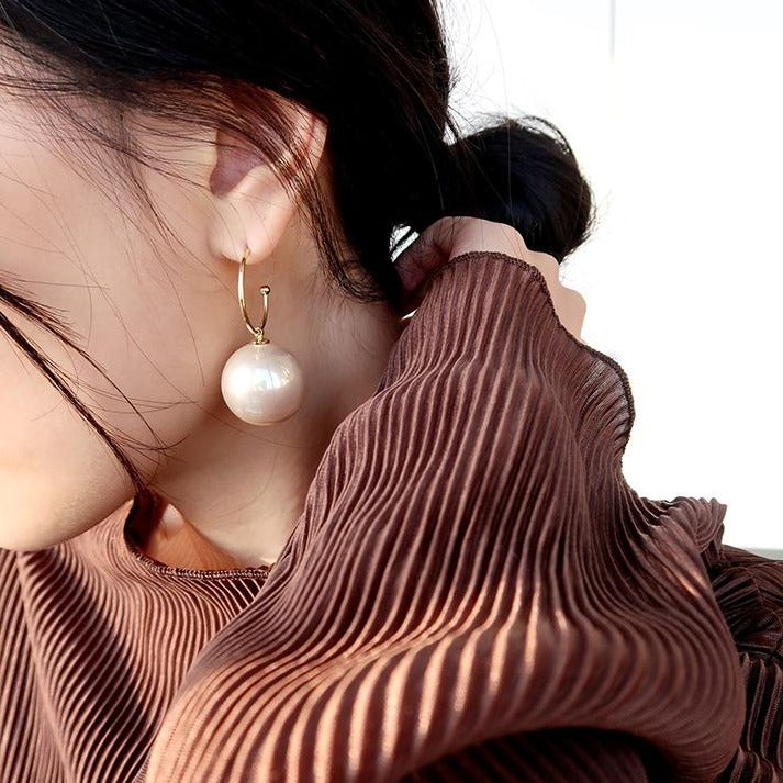 Pendientes de Perlas Grandes | Pendientes de Perlas Colgantes | Pendientes de Bolas de Oro Grandes con Cierre Hipoalergénico (20mm)