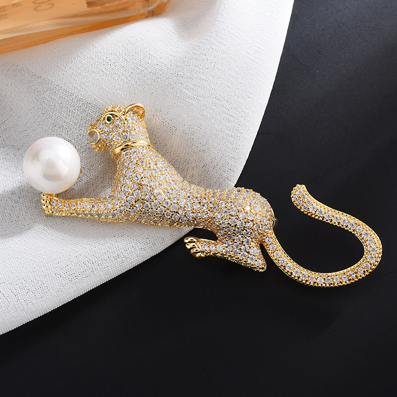 Huge tomato Leopard Brooch