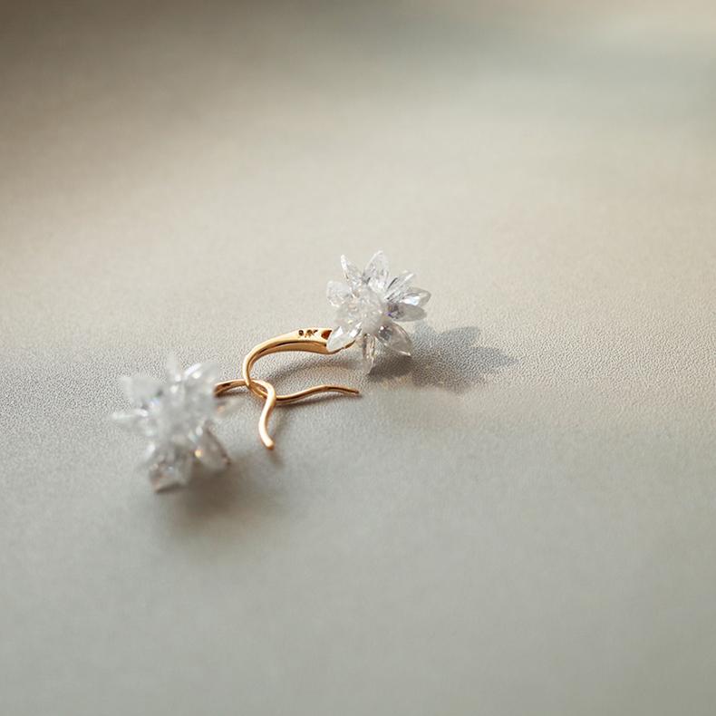 Women's Gold Plated Snow Diamond Drop Earrings Designer-HugeTomato-HugeTomato