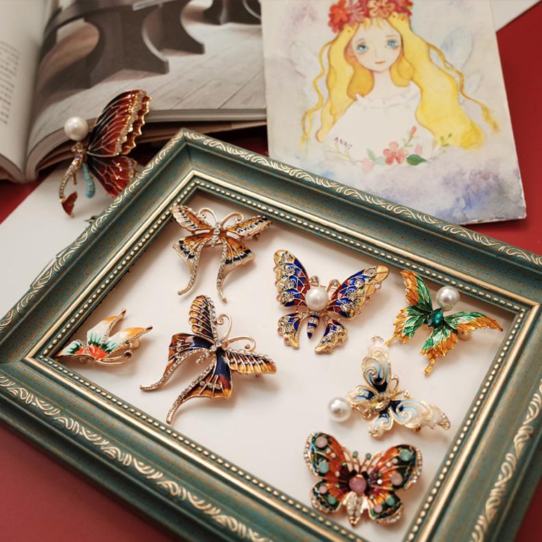 Butterfly Pearl brooch pin HugeTomato jewelly