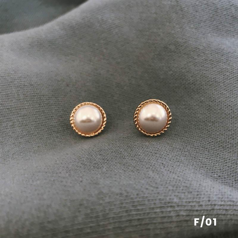Vintage Style Earring Clips 1950s Pearl Stud Clips No Pierced Earrings