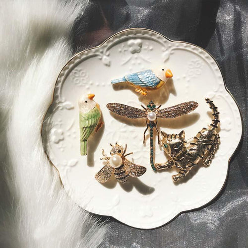 Premium Handmade Butterfly Pearl Lapel Pin Brooch Rhinestones-HugeTomato