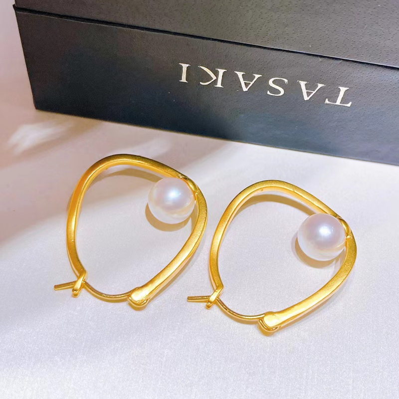 Pendientes de aro Huggie con perlas reales AAA Akoya | Pendientes de aro grandes de oro de 18 quilates para mujer con perlas de agua dulce y pasador de plata 925 debajo