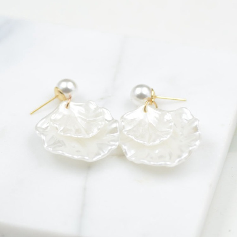 Flower Petals Shell Handmade Pearl Dangle Drop Earrings
