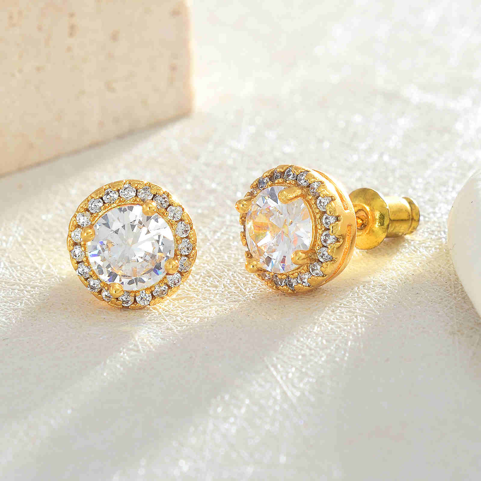 Pendientes de diamantes con forma de gota de agua y cuadrados redondos con pasador de plata S925