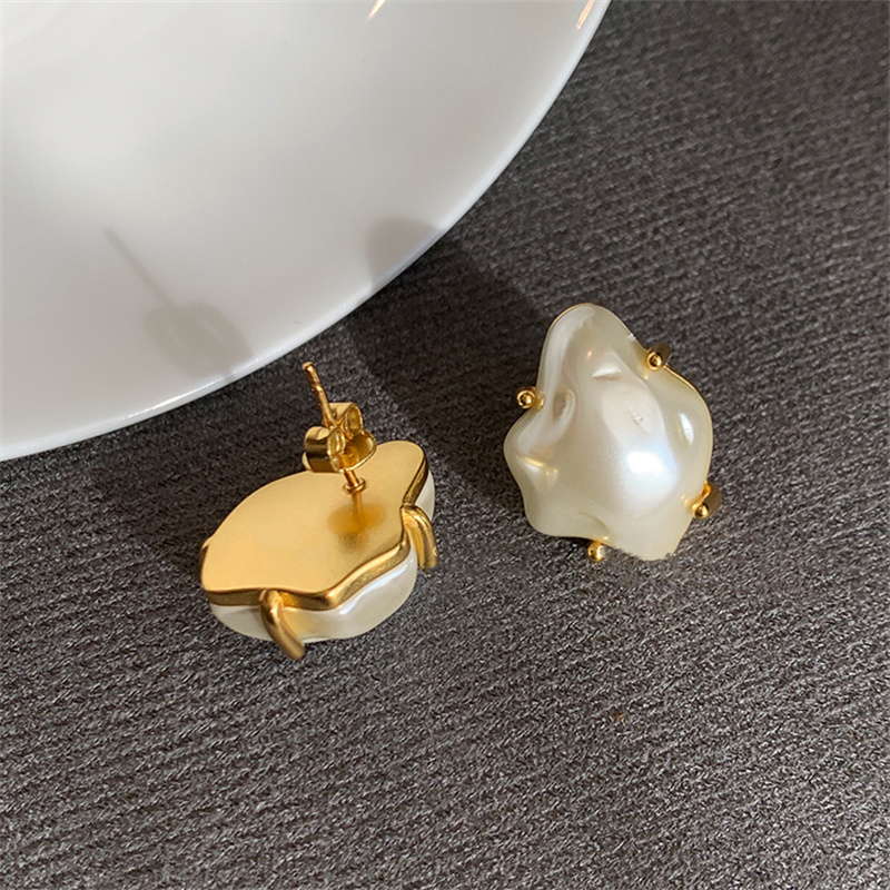 Baroque Pearl Earrings | Natural Resin Baroque Pearl Studs in 18K Gold Plated