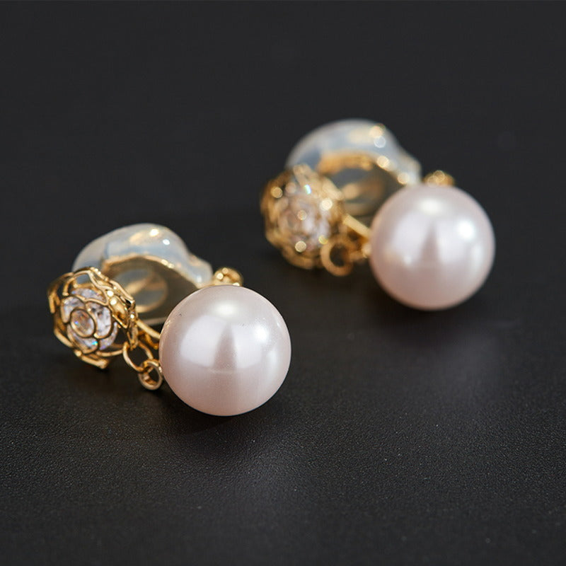 Pendientes colgantes de perlas de flores | Pendientes colgantes de diamantes y perlas rosas | Pendientes de perlas con clip para piercing y no piercing (10 mm)