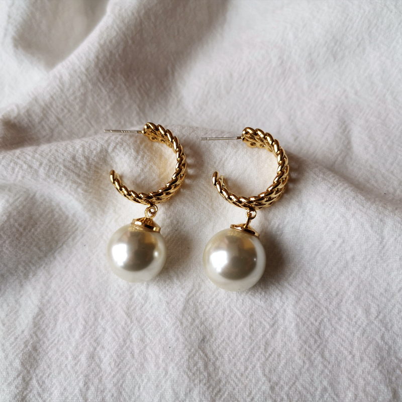 16MM Big Pearl Drop Earrings | Pearl Chain Link Hoop Earrings in 14K Gold Plated
