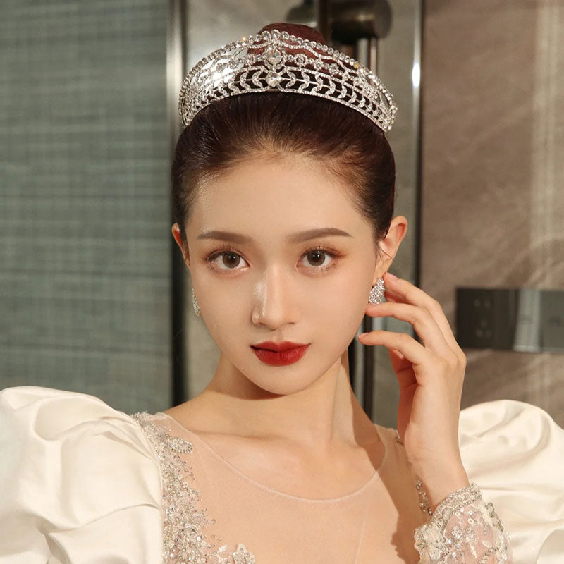 Wedding Tiaras | Pearl Wedding Crown | Diamond Bridal Crown for Wedding