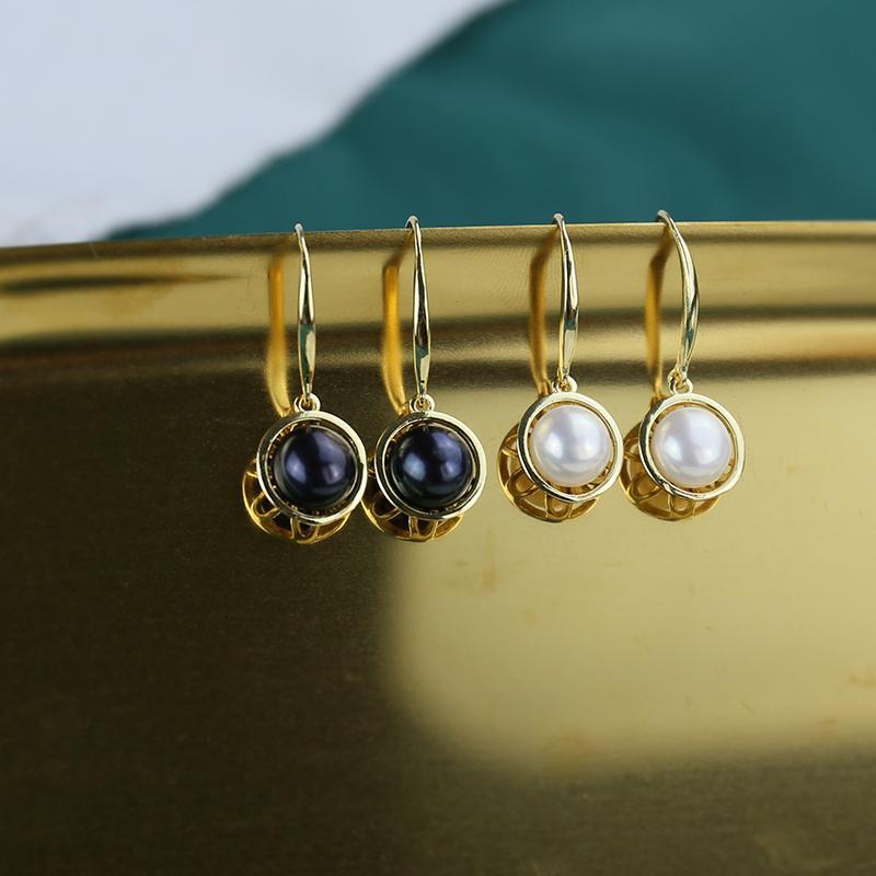 white and black freshwater pearl earrings | real pearl earrings | shepherd hook earrings