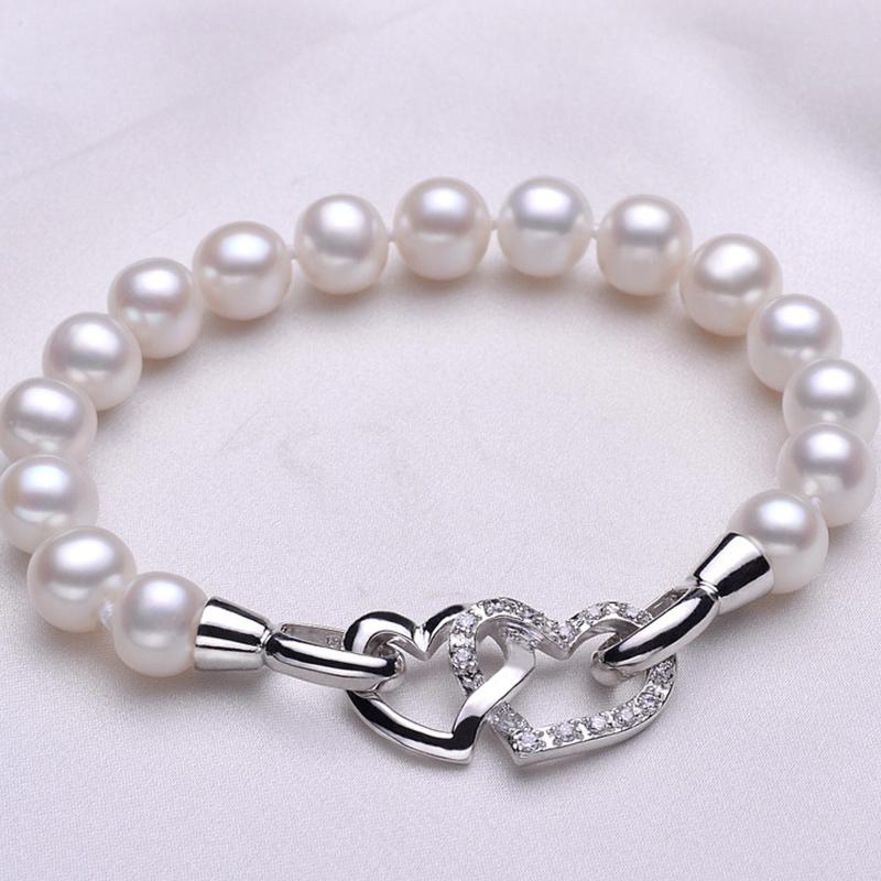 Handmade 8-9mm Freshwater Cultured Pearl Bracelet in Sterling Silver Clasp