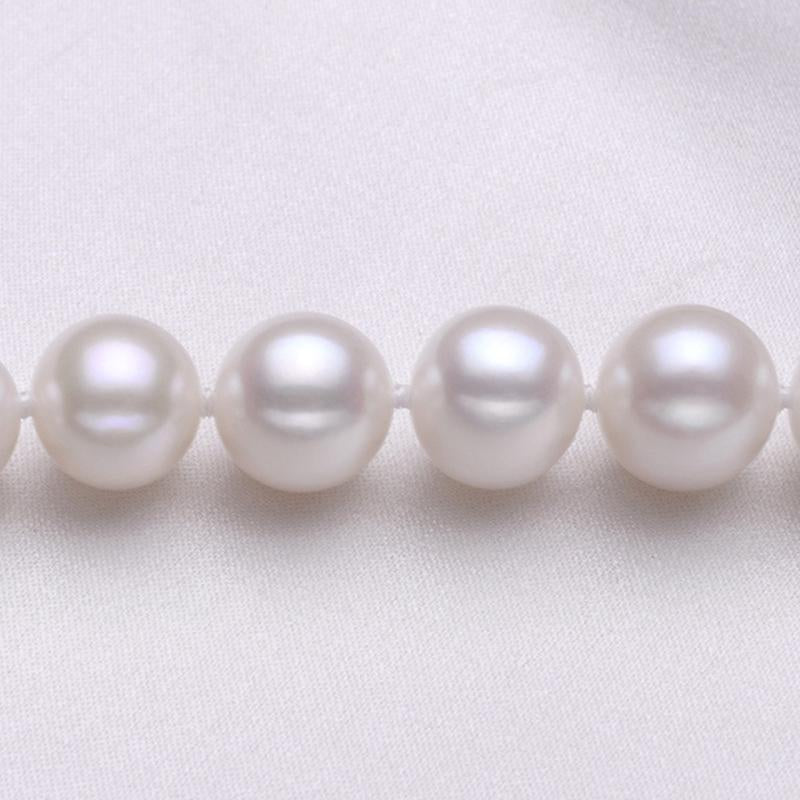 Handmade 8-9mm Freshwater Cultured Pearl Bracelet in Sterling Silver Clasp
