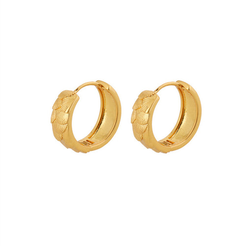 Gold Fish Scale Pattern Hoop Earrings with S925 Silver Pin