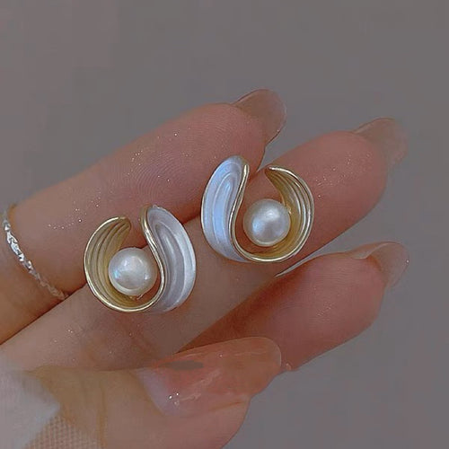 Freshwater Pearl Stud White Pearl 14K Gold U Shape Earrings with Silver Pin