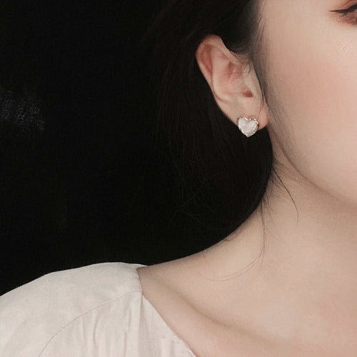Vintage Style Heart Shape Earrings Stud White Shell Earrings Clasp with S925 Silver Pins
