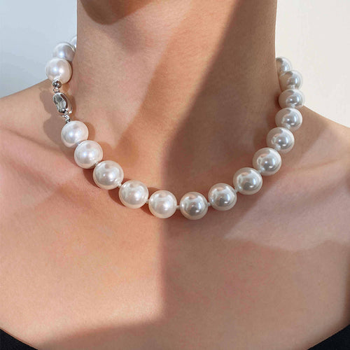 Large Shell Pearl Necklace Elegant White Big Pearl Necklace with S925 Silver Clasp 45cm