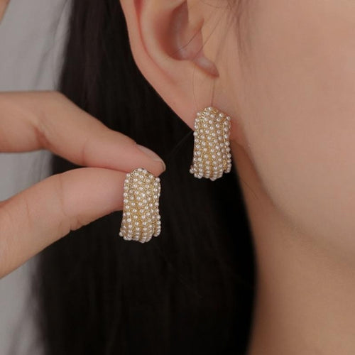 S Shape Pearl Earring Hoop Elegant Gold Pearl Earrings with Silver Pin