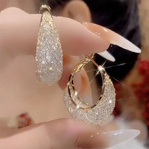 Pendientes de aro de cristal de luna chapados en oro de 14 quilates Pendientes de cristal de malla hueca con pasador de plata S925