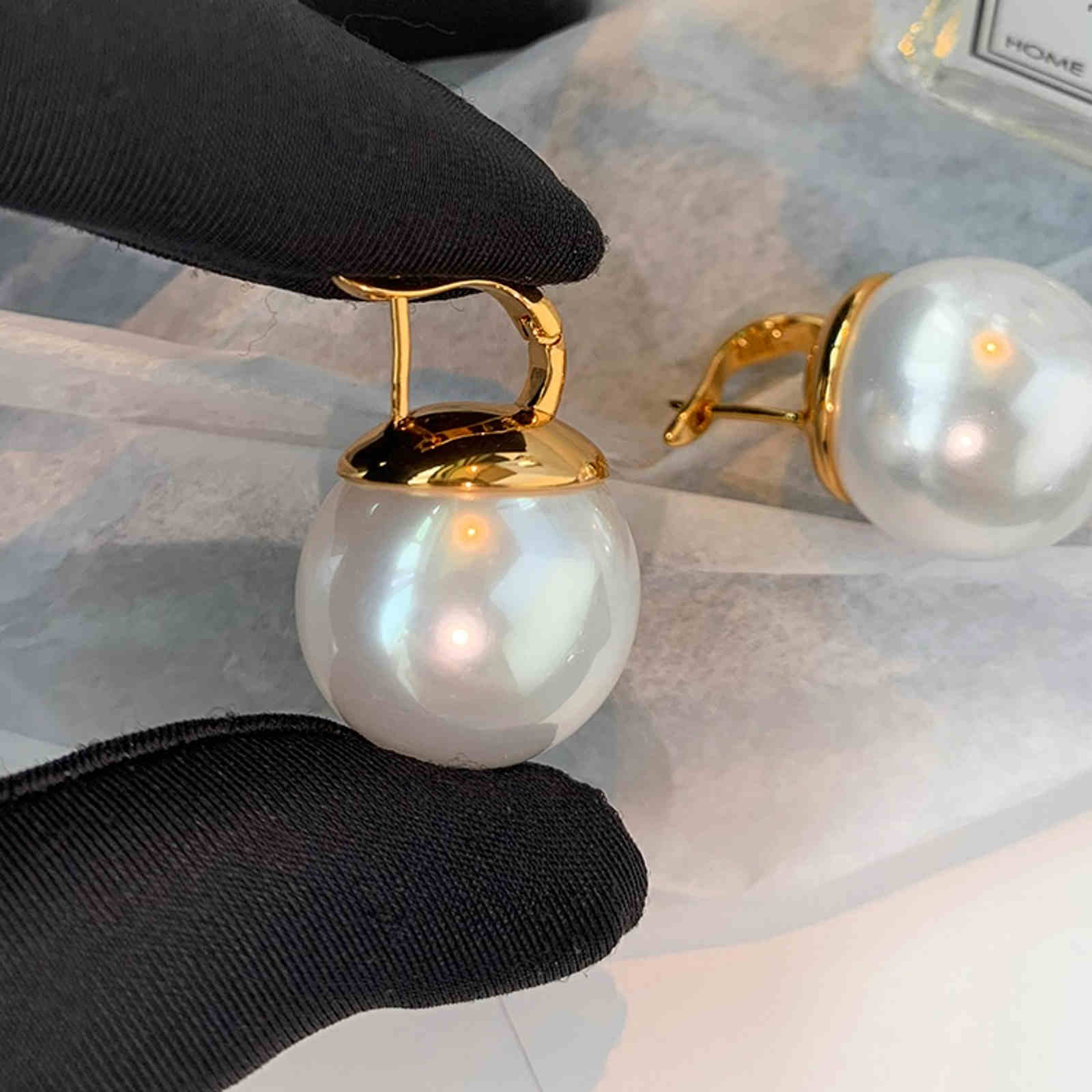 18MM Large Pearl Earrings Hoop Elegant Pearl Earrings with S925