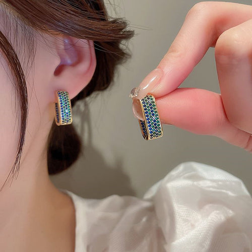 Pendientes de aro de cristal azul Pendientes chapados en oro de 18 quilates con pasador de plata S925