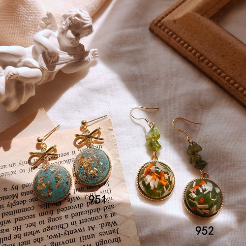 Vintage Flower Resin Craftwork Earrings Stud Designer Jewelry