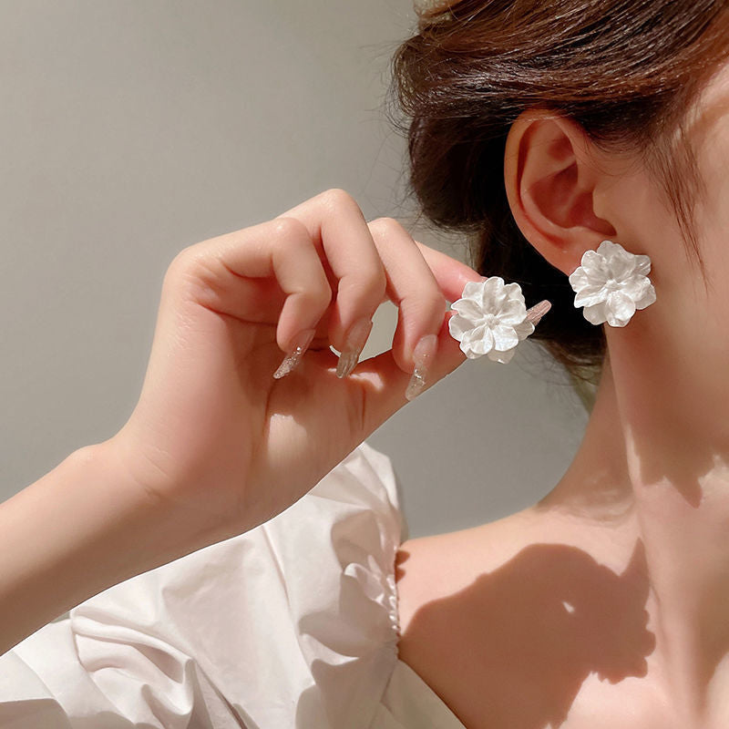 Vintage Flower Stud Earrings For Women - Colorful Chunky Floral Statement Earrings, Hypoallergenic Huggie Earrings