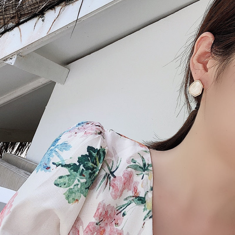 Cultured Gemstone Stud Earrings Designed White and Black Earrings Silver Pin