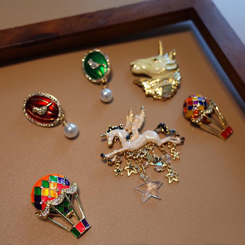 Unicorn Christmas Brooch Vintage Lapel Pin Jewelry