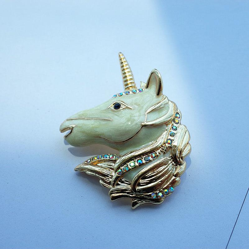 Unicorn brooches discount