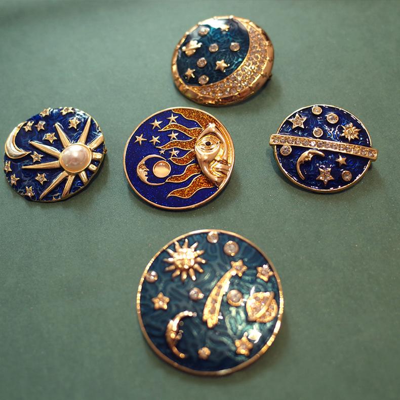 Vintage Brooch Pins Badges, Enamel Animal Plant Badges